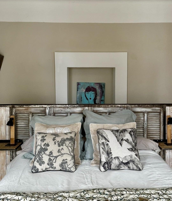Romance Room, Domaine La Parpaille, bed and breakfast in the Luberon