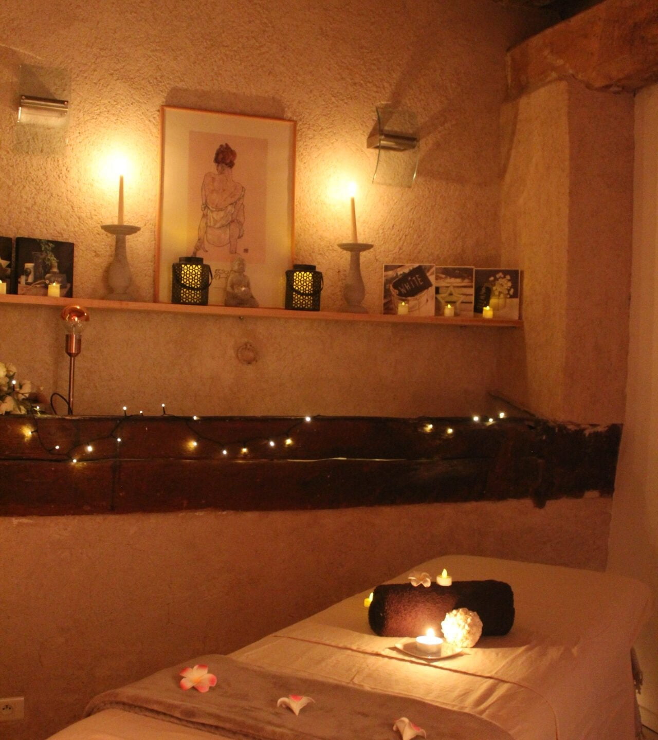 a room with a bed and a table